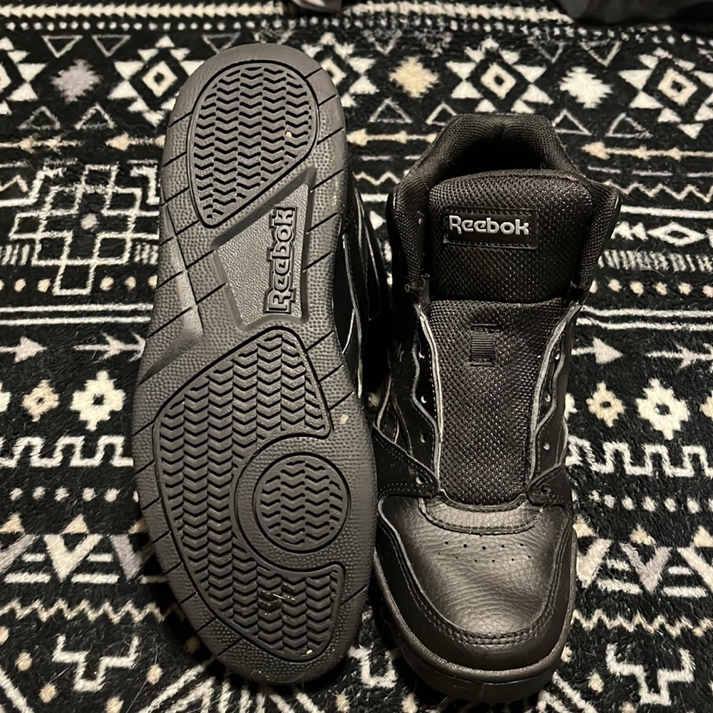 Black Reebok Mids - Picture 2 of 4